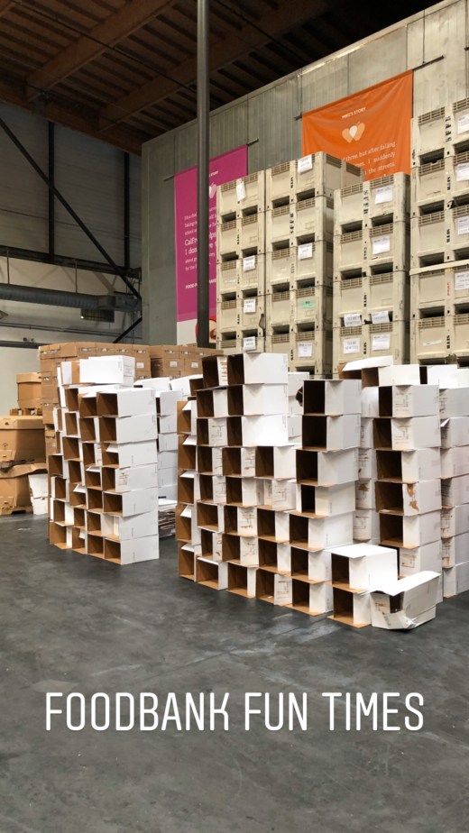 E51C7E19-DA4D-431D-9351-EB755288F7E5